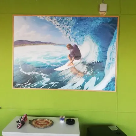 Enfoz Surfing Llas Appartement *